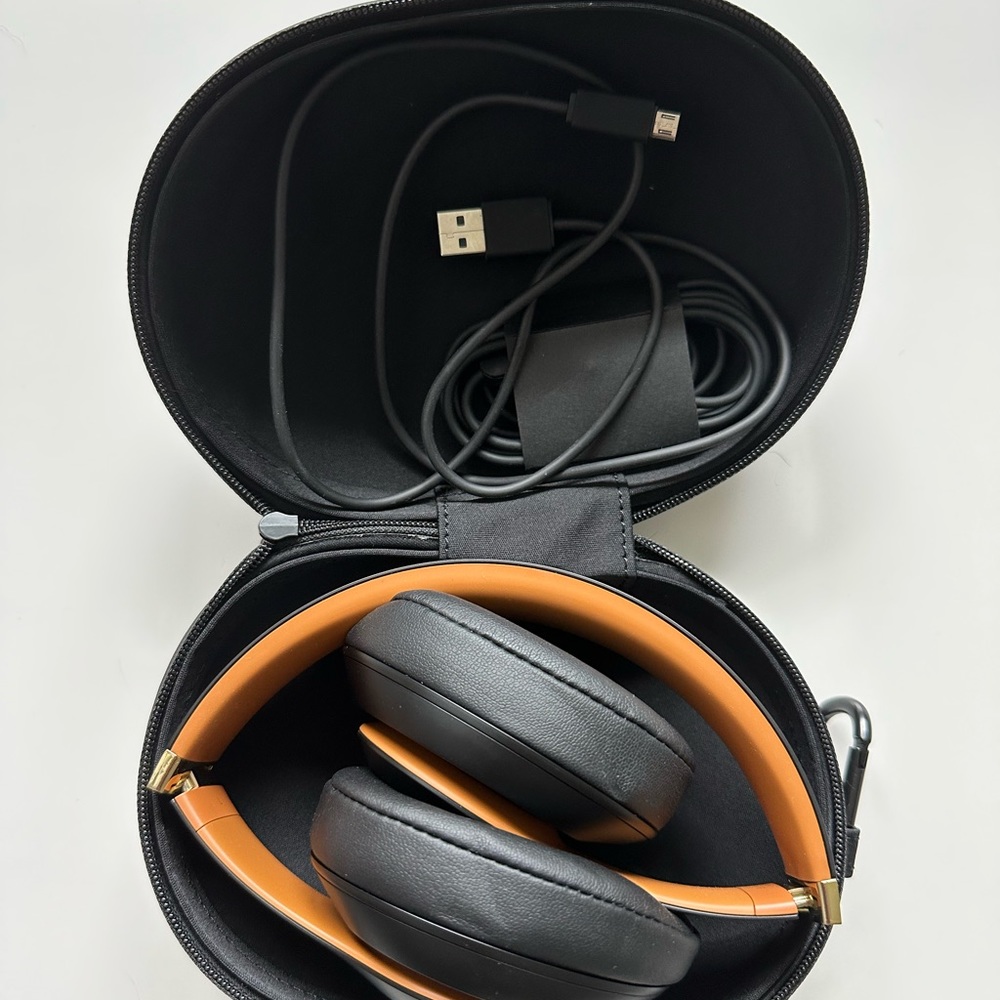 Beats Studio 3 - Picture 2 of 2